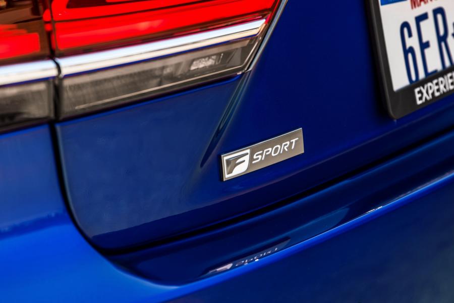 Детали экстерьера Lexus LS500 F-Sport 2017 года  (NA) (фото 32 из 66)